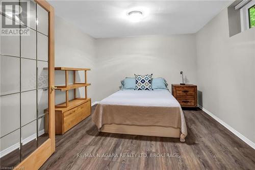 919 Sumbler Road, Pelham, ON - Indoor Photo Showing Bedroom