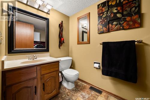 2719 Goodfellow Road, Regina, SK - Indoor Photo Showing Bathroom