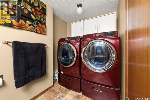 2719 Goodfellow Road, Regina, SK - Indoor Photo Showing Laundry Room