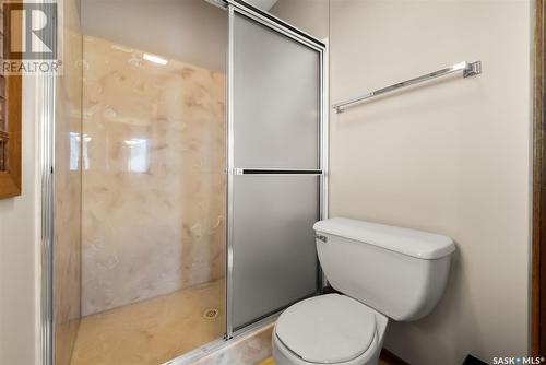 2719 Goodfellow Road, Regina, SK - Indoor Photo Showing Bathroom