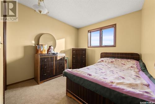 2719 Goodfellow Road, Regina, SK - Indoor Photo Showing Bedroom