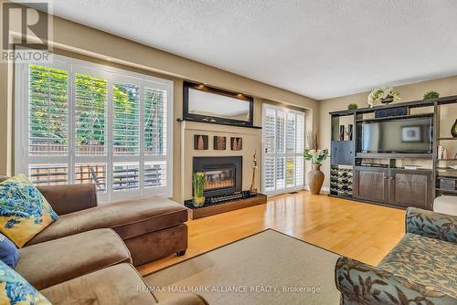 8 - 336 Queen Street S, Mississauga, ON - Indoor Photo Showing Living Room With Fireplace