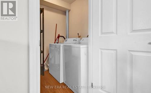 143 Luxury Avenue, Bradford West Gwillimbury, ON - Indoor Photo Showing Laundry Room