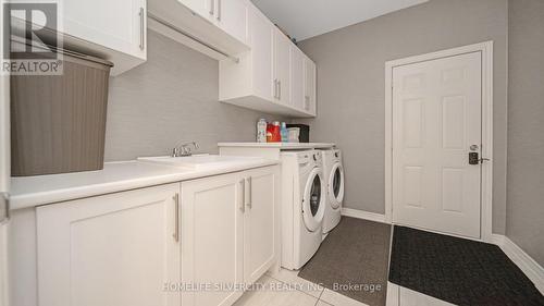 62 Card Lumber Crescent, Vaughan, ON - Indoor Photo Showing Laundry Room