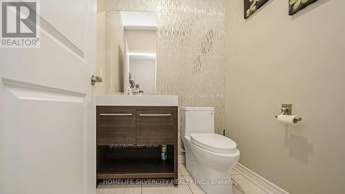 62 Card Lumber Crescent, Vaughan, ON - Indoor Photo Showing Bathroom