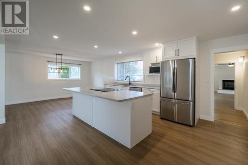 2996 Charella Drive, Prince George, BC - Indoor Photo Showing Kitchen With Double Sink With Upgraded Kitchen