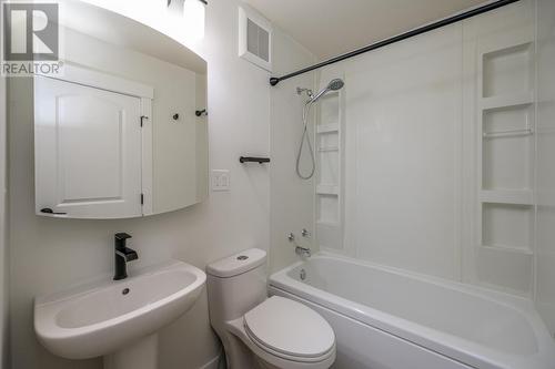 2996 Charella Drive, Prince George, BC - Indoor Photo Showing Bathroom