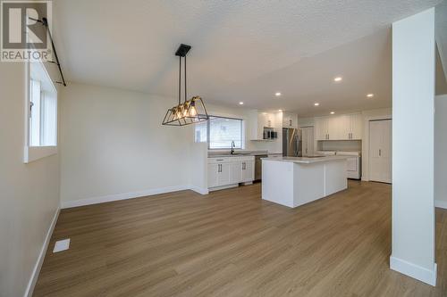 2996 Charella Drive, Prince George, BC - Indoor Photo Showing Kitchen