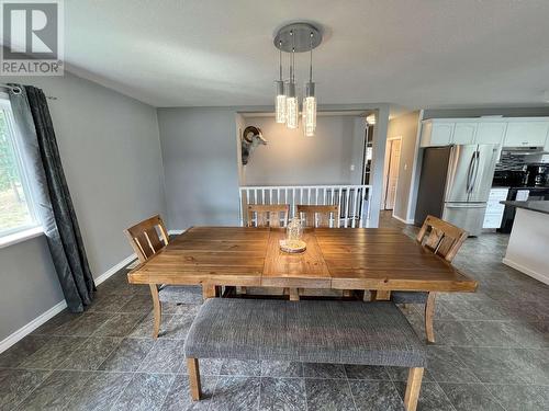 4842 Ten Mile Lake Road, Quesnel, BC - Indoor Photo Showing Dining Room