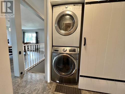 4842 Ten Mile Lake Road, Quesnel, BC - Indoor Photo Showing Laundry Room