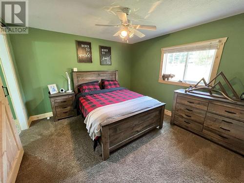 4842 Ten Mile Lake Road, Quesnel, BC - Indoor Photo Showing Bedroom