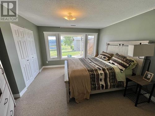 4842 Ten Mile Lake Road, Quesnel, BC - Indoor Photo Showing Bedroom