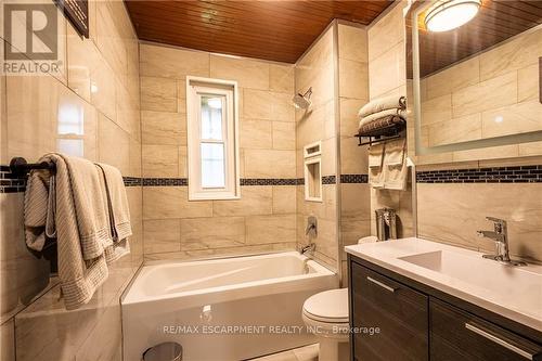 1 Kerr Crescent, Mcgarry, ON - Indoor Photo Showing Bathroom