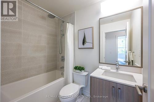 Gr42 - 1575 Lakeshore Road W, Mississauga, ON - Indoor Photo Showing Bathroom