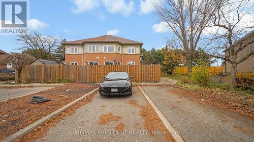 19 Quail Feather Crescent, Brampton, ON - Outdoor