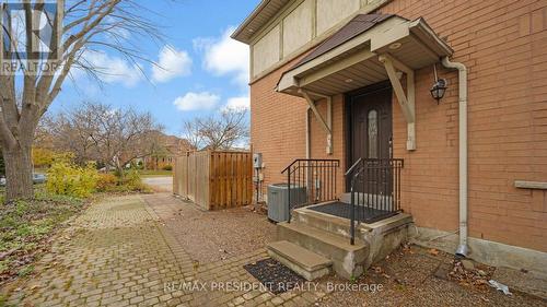 19 Quail Feather Crescent, Brampton, ON - Outdoor With Exterior