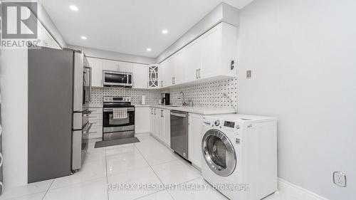 19 Quail Feather Crescent, Brampton, ON - Indoor Photo Showing Laundry Room