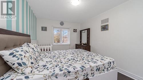 19 Quail Feather Crescent, Brampton, ON - Indoor Photo Showing Bedroom