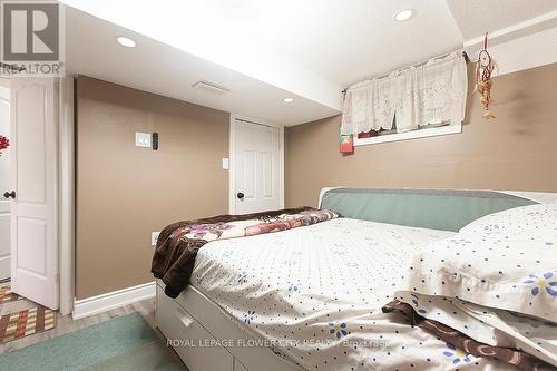 329 Hansen Road, Brampton, ON - Indoor Photo Showing Bedroom