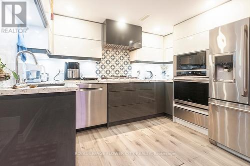 329 Hansen Road, Brampton, ON - Indoor Photo Showing Kitchen