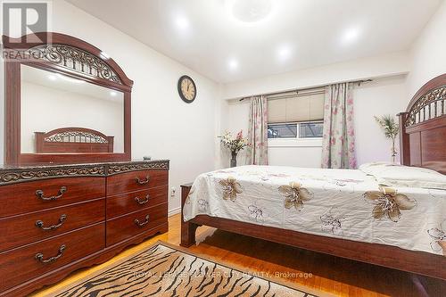 329 Hansen Road, Brampton, ON - Indoor Photo Showing Bedroom