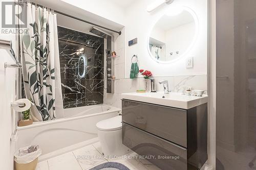 329 Hansen Road, Brampton, ON - Indoor Photo Showing Bathroom