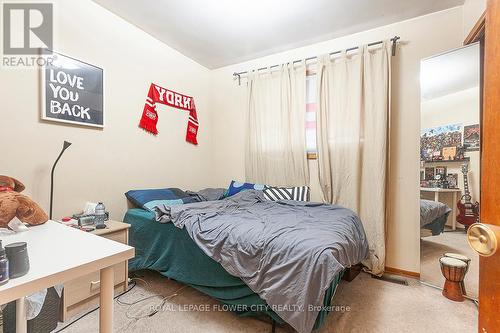 329 Hansen Road, Brampton, ON - Indoor Photo Showing Bedroom