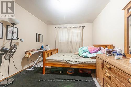 329 Hansen Road, Brampton, ON - Indoor Photo Showing Bedroom