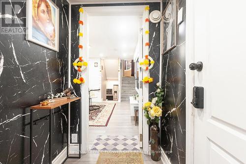 329 Hansen Road, Brampton, ON - Indoor Photo Showing Laundry Room