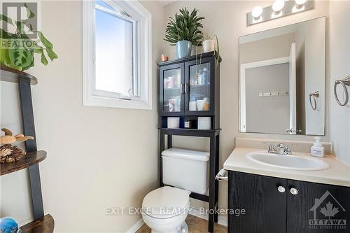 9 Monterey Drive, Ottawa, ON - Indoor Photo Showing Bathroom