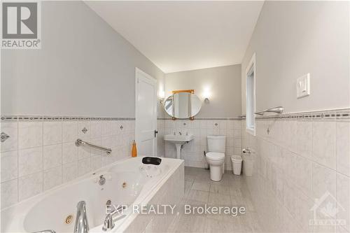 278 Bayswater Avenue, Ottawa, ON - Indoor Photo Showing Bathroom