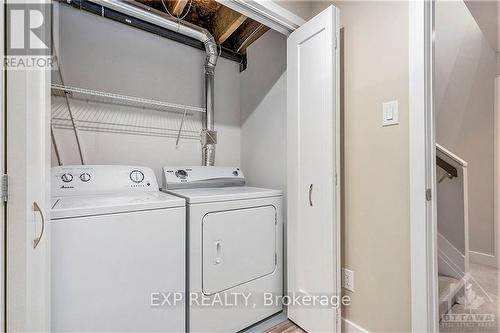 1304 Avenue P Avenue, Ottawa, ON - Indoor Photo Showing Laundry Room