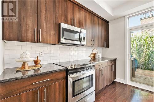 1304 Avenue P Avenue, Ottawa, ON - Indoor Photo Showing Kitchen