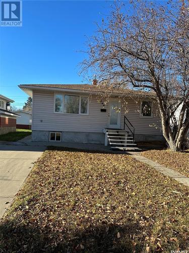 746 Montague Street, Regina, SK - Outdoor