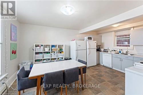 187 Alfred Street, Kingston (Central City East), ON - Indoor Photo Showing Kitchen With Double Sink