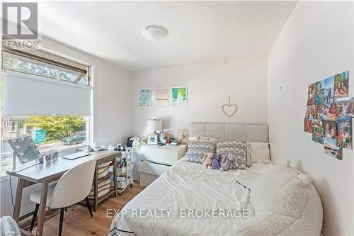 187 Alfred Street, Kingston (Central City East), ON - Indoor Photo Showing Bedroom