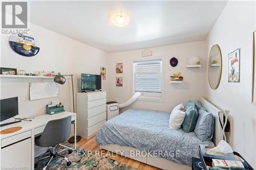 187 Alfred Street, Kingston (Central City East), ON - Indoor Photo Showing Bedroom