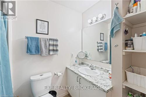 187 Alfred Street, Kingston (Central City East), ON - Indoor Photo Showing Bathroom