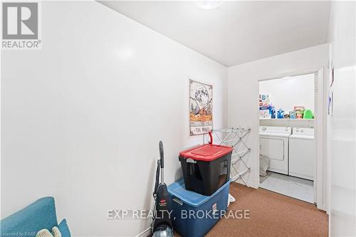 187 Alfred Street, Kingston (Central City East), ON - Indoor Photo Showing Laundry Room