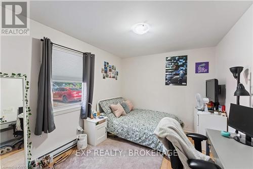 187 Alfred Street, Kingston (Central City East), ON - Indoor Photo Showing Bedroom