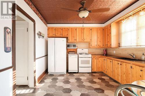 1473 Monaghan Road, Peterborough (Monaghan), ON - Indoor Photo Showing Kitchen