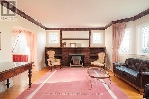 1473 Monaghan Road, Peterborough (Monaghan), ON - Indoor Photo Showing Living Room With Fireplace