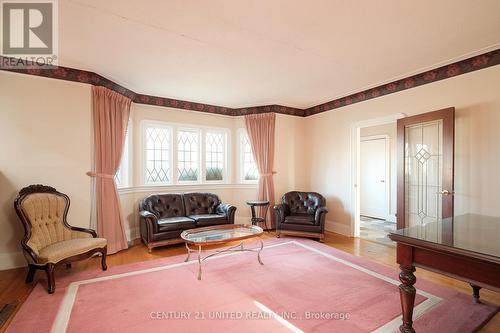 1473 Monaghan Road, Peterborough (Monaghan), ON - Indoor Photo Showing Living Room