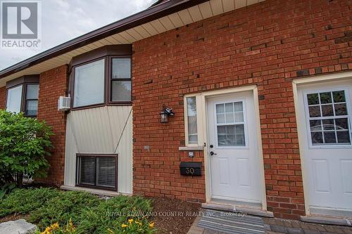 30 - 115 Mary Street W, Kawartha Lakes (Lindsay), ON - Outdoor With Exterior