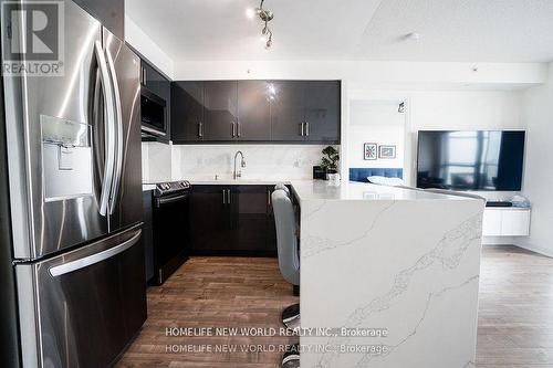 1806 - 275 Yorkland Road, Toronto, ON - Indoor Photo Showing Kitchen With Upgraded Kitchen