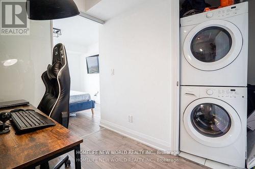 1806 - 275 Yorkland Road, Toronto, ON - Indoor Photo Showing Laundry Room