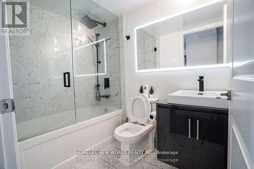 1806 - 275 Yorkland Road, Toronto, ON - Indoor Photo Showing Bathroom