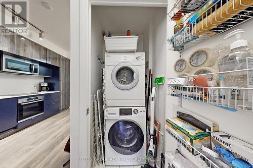 301 - 28 Avondale Avenue, Toronto, ON - Indoor Photo Showing Laundry Room