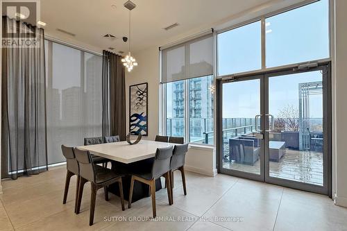 301 - 28 Avondale Avenue, Toronto, ON - Indoor Photo Showing Dining Room