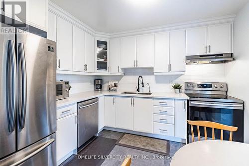 50 O'Leary Court, New Tecumseth, ON - Indoor Photo Showing Kitchen